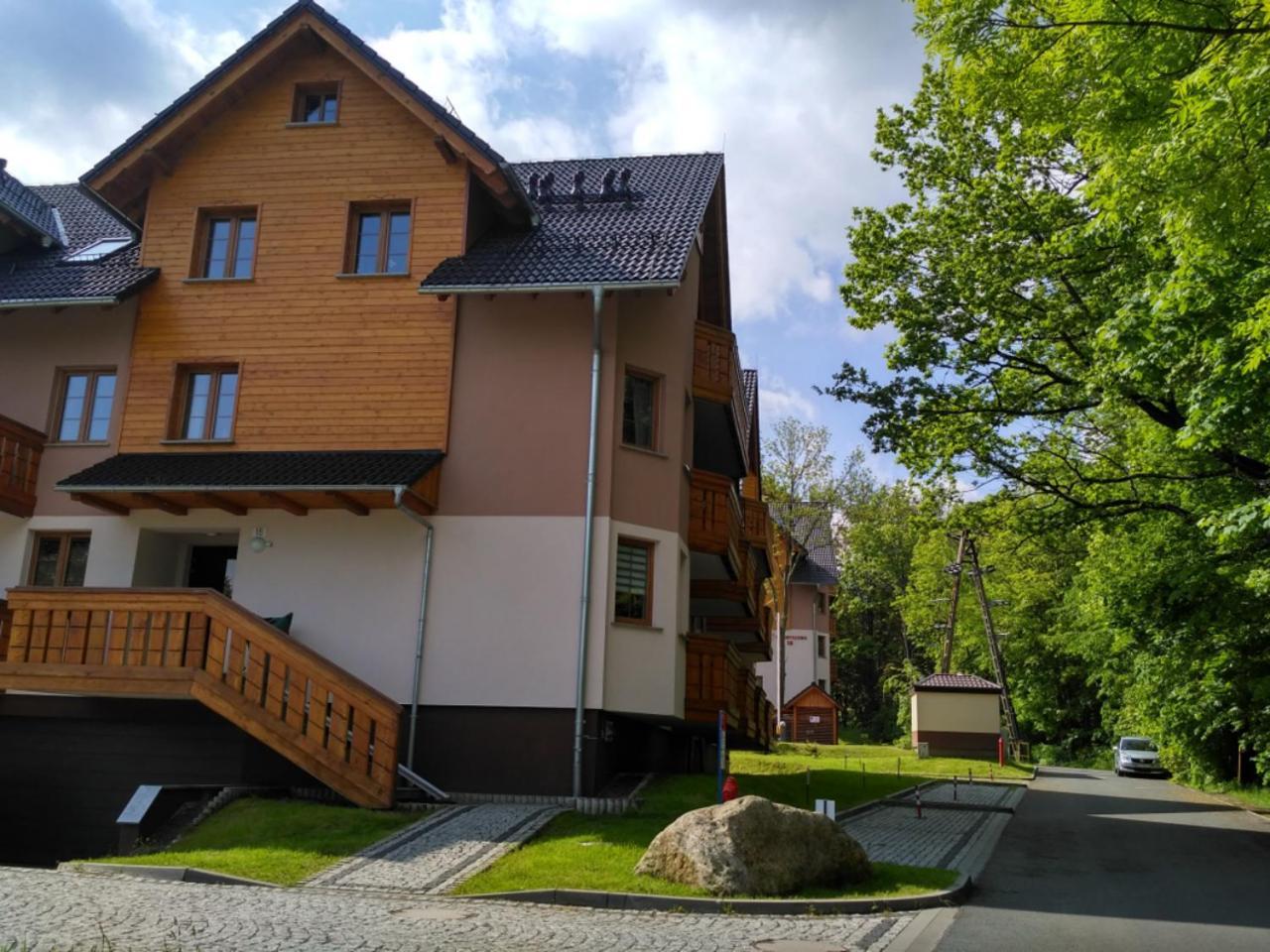 Appartamento Apartament Sniezka Karpacz Esterno foto